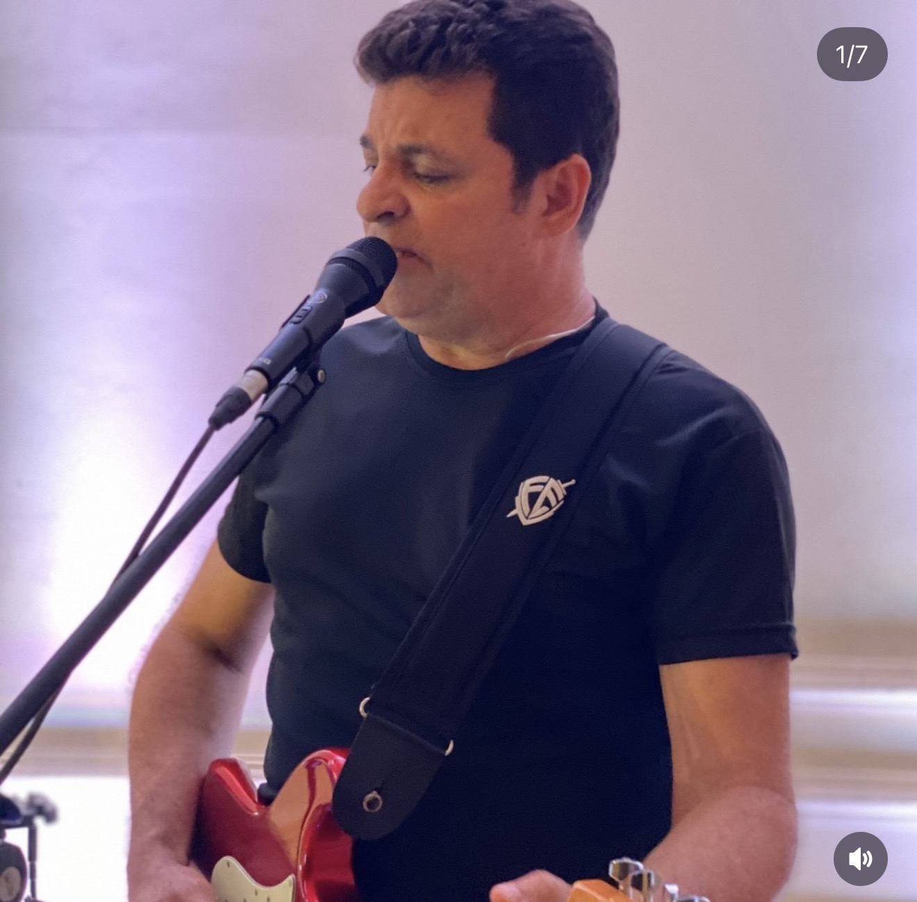 Rogério Garcia - Contrabaixo Rogério Garcia